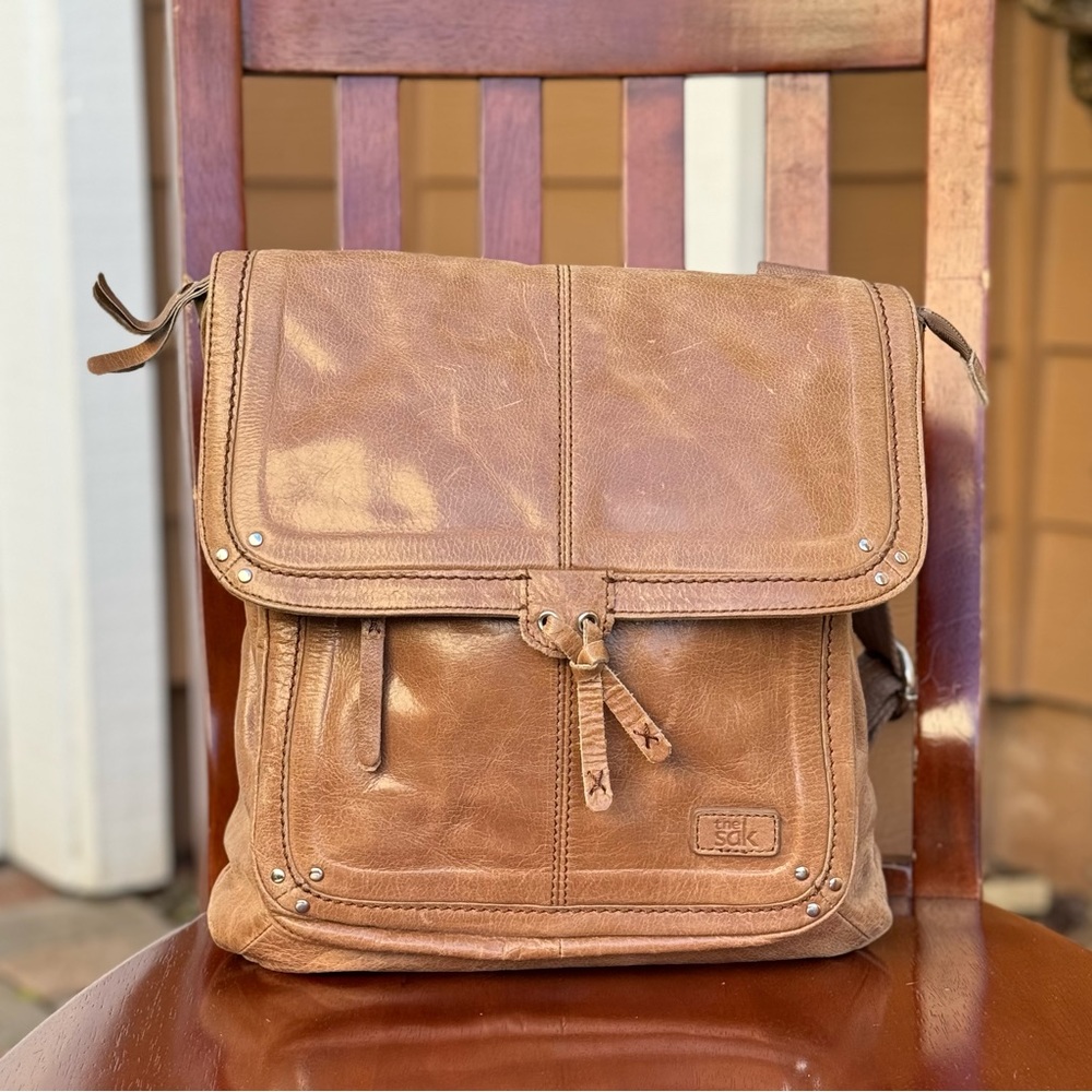 The Sak Ventura Convertible Brown Distressed Leather Bag